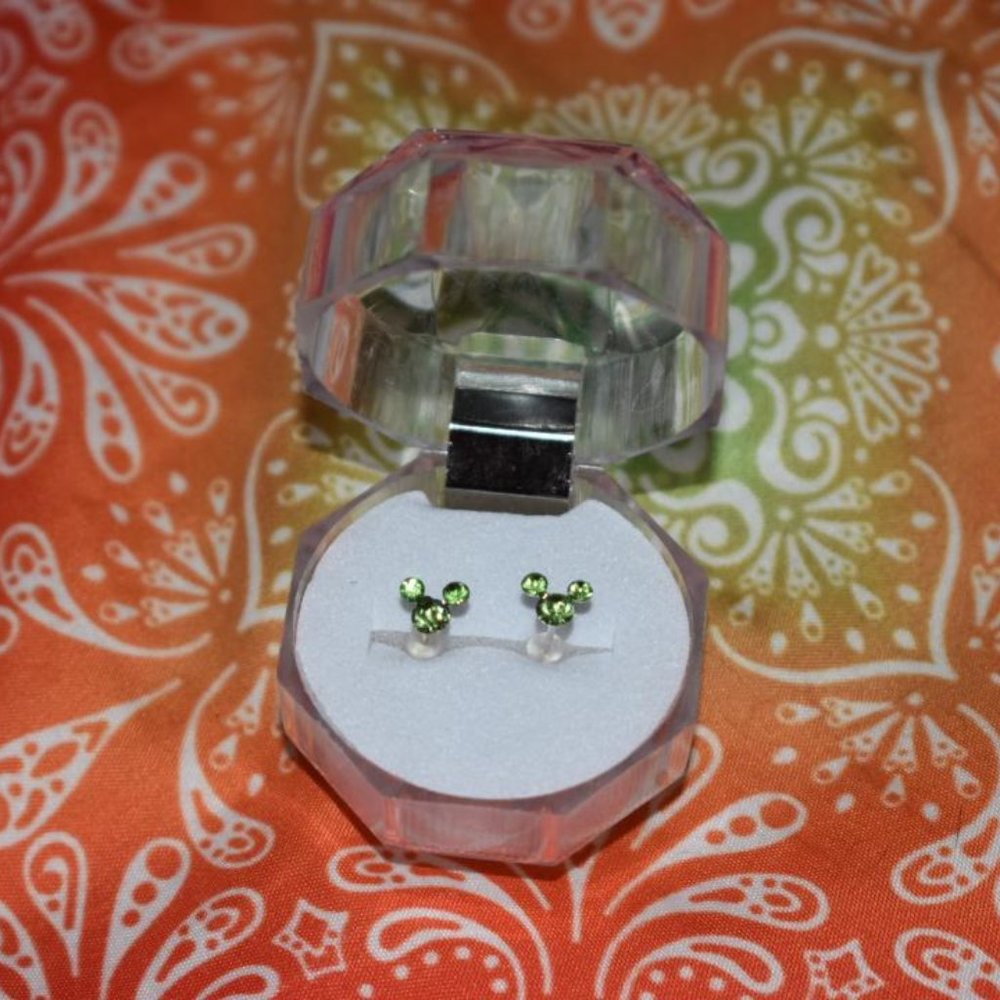 š§”4 for $20 Mickey Mouse Ears Earrings Green Crystal Sterling Silver Studs Case - Picture 1 of 1